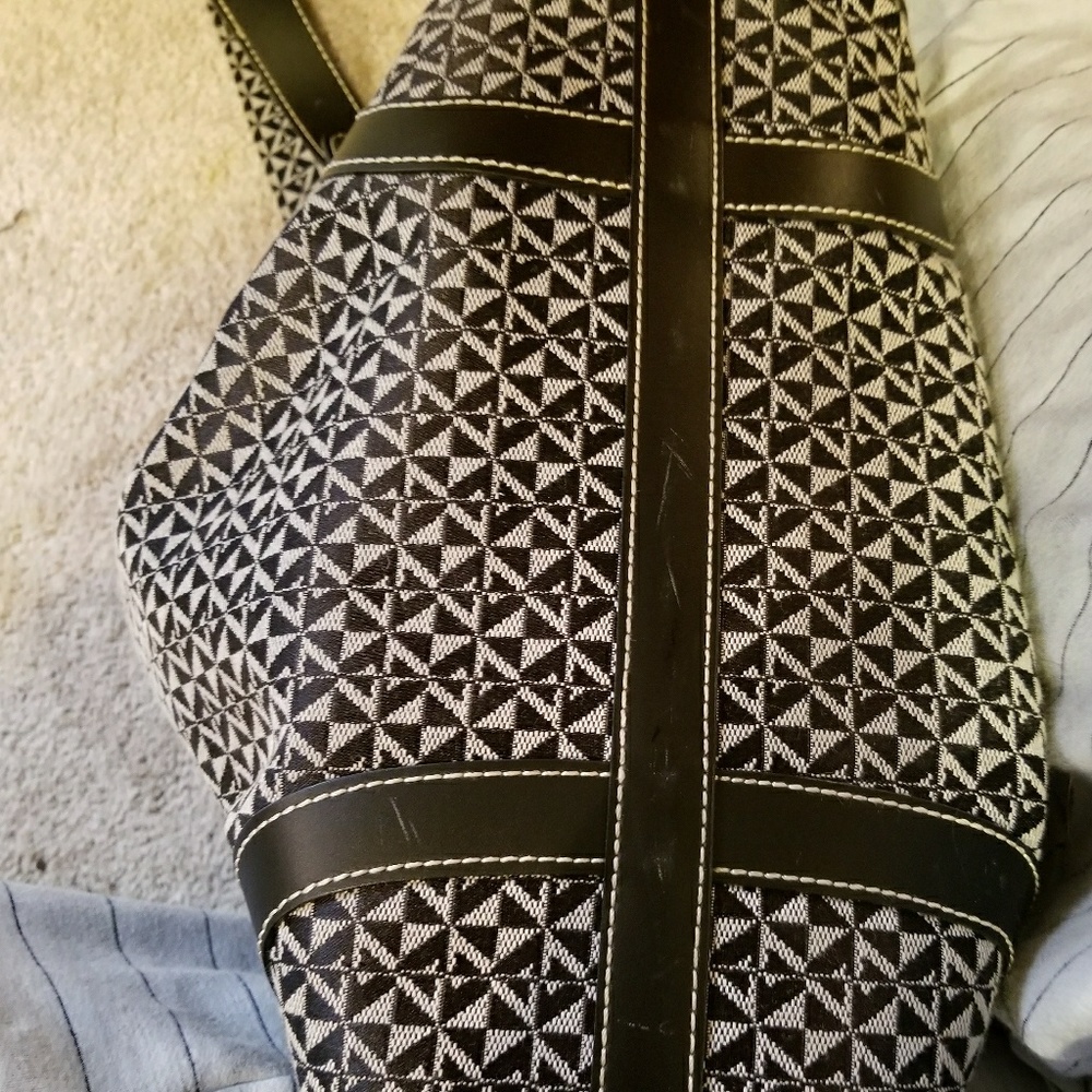 Purse - Picture 6 of 7